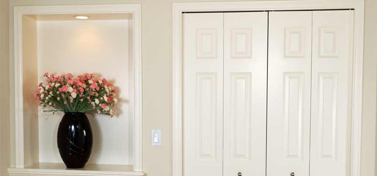 residential closet door repair in Schaumburg, Illinois